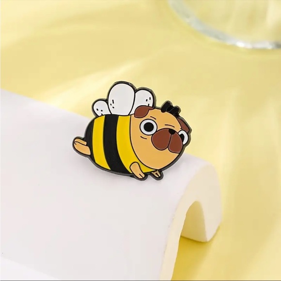 4/$12 Dog Pug Dressed As A Bee Enamel Pin Brooch - Picture 2 of 4